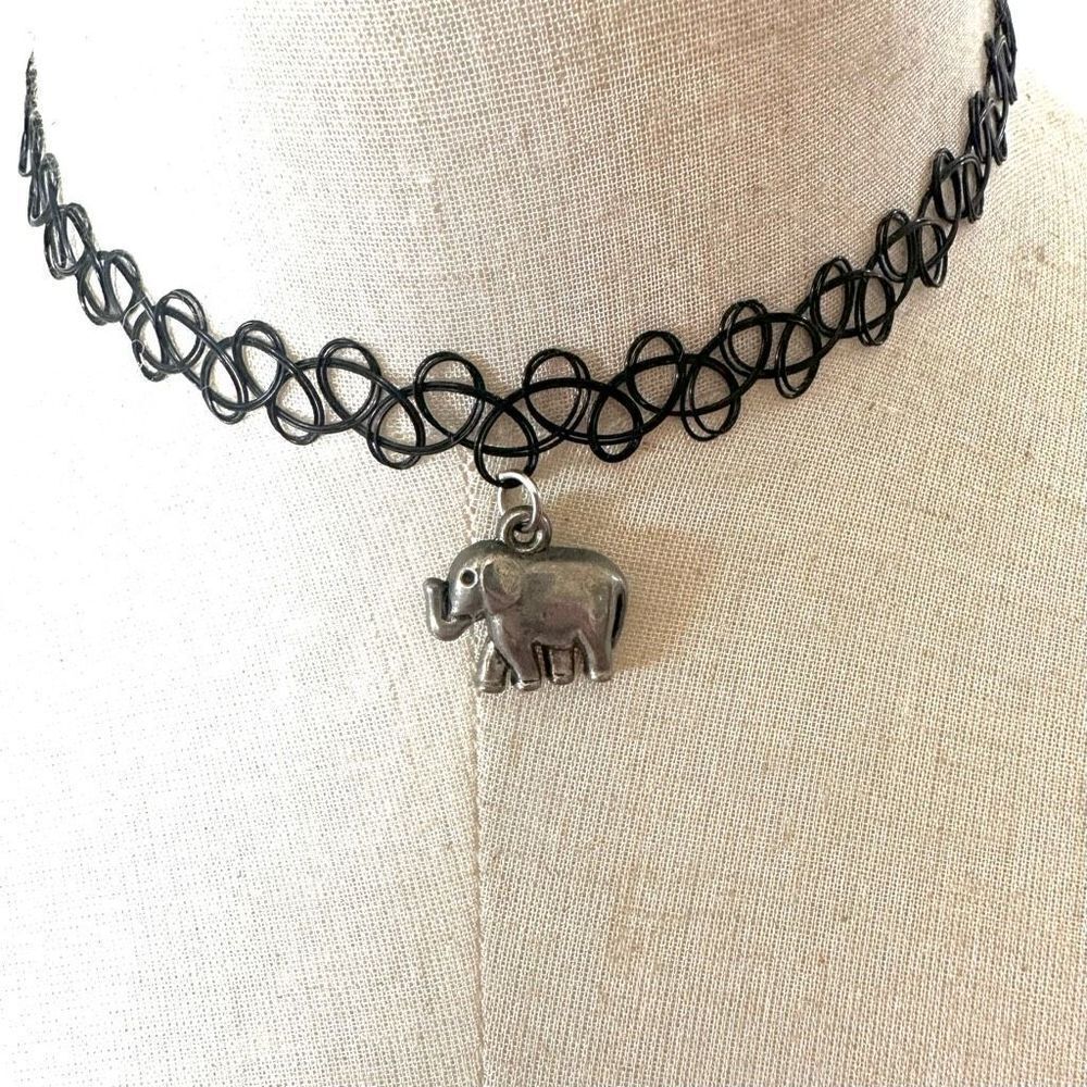 Silver tone elephant choker pendant necklace